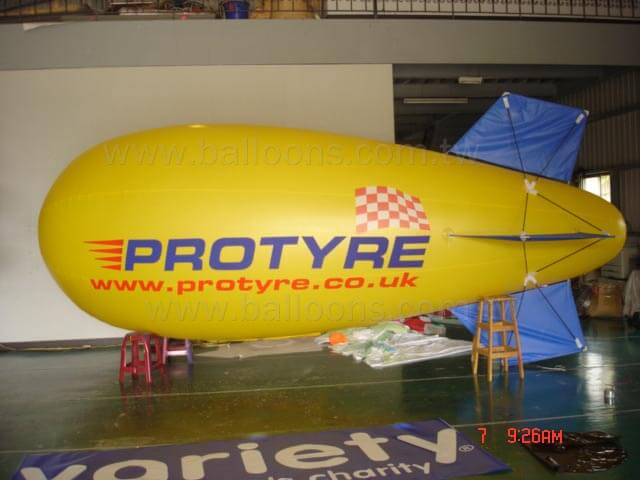 20ft long square rigid fins PVC blimp balloon可拆卸方形組合翅飛船氣球