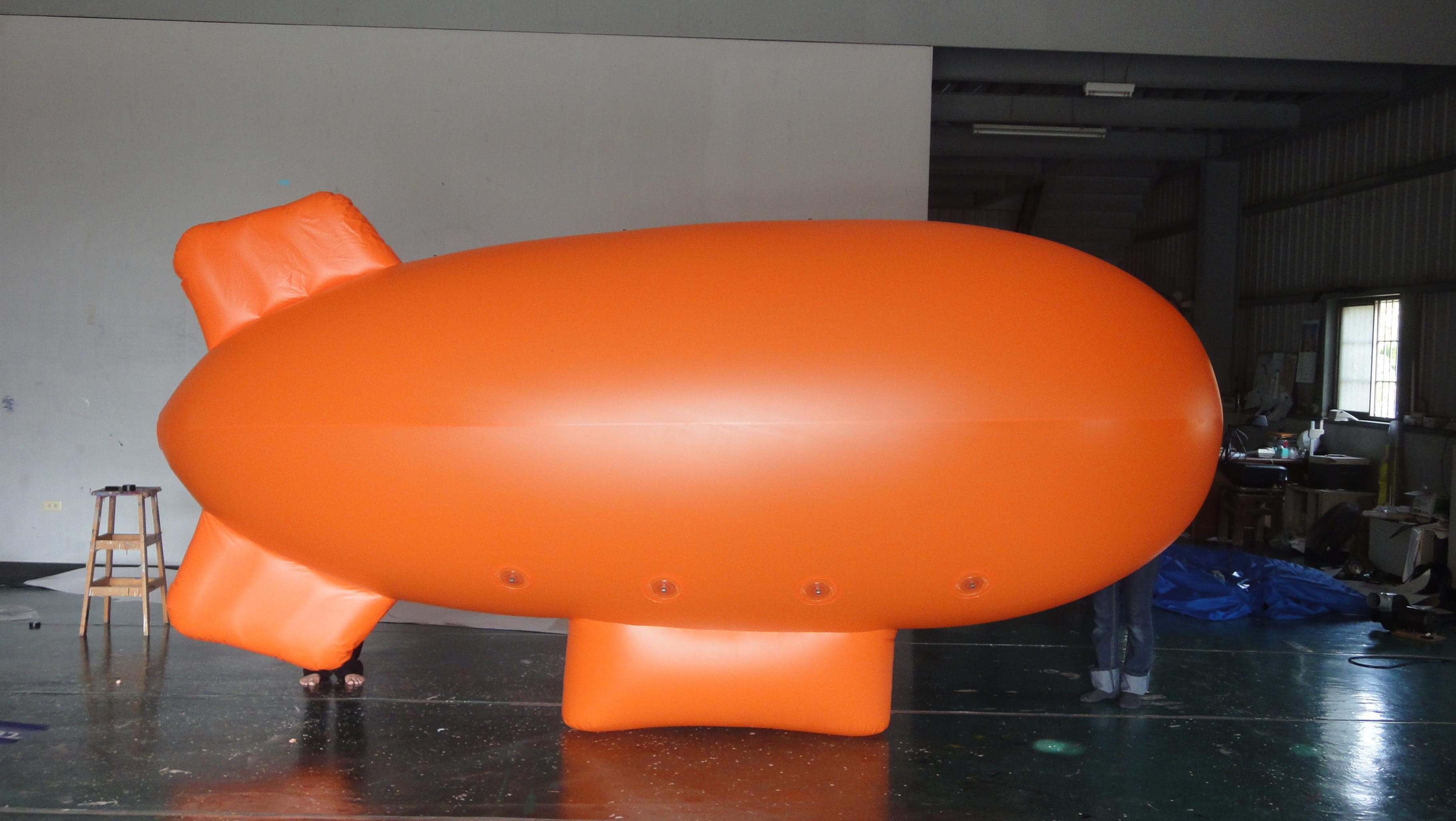 4ft long custom inflatable fins blimp客製小型軟翅飛船氣球