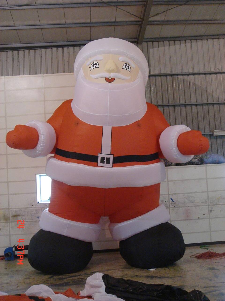 Air filled standing Santa Claus balloon充氣式聖誕老公公氣球