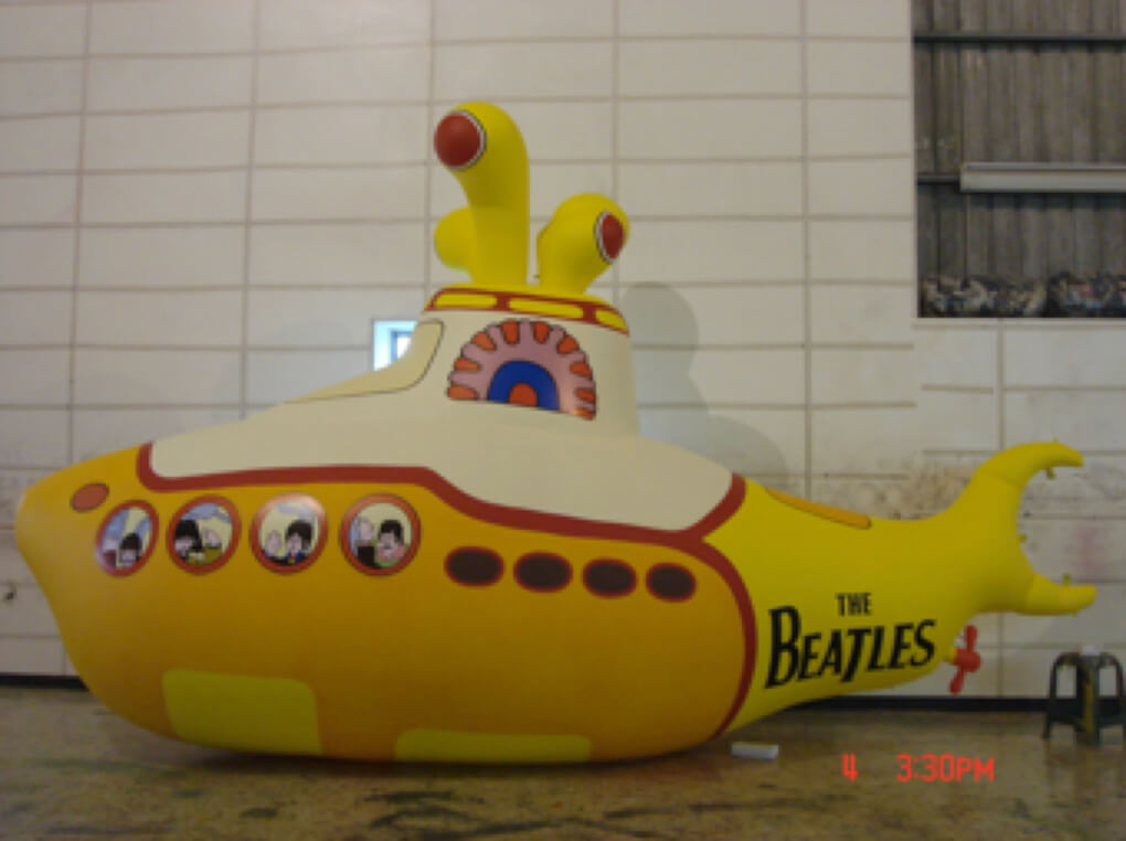 Inflatable custom cartoon submarine balloon黃色卡通版潛水艇造型氣球